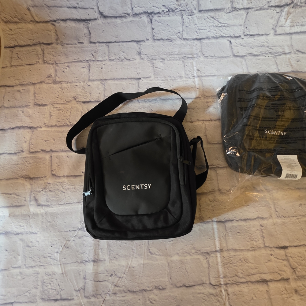 Scentsy Business Supplies Scentsy Black Messenger Bag